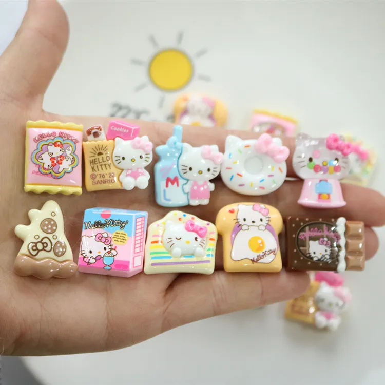 Accessoires Hello Kitty desserts en résine : charms, aimants, pinces à cheveux
