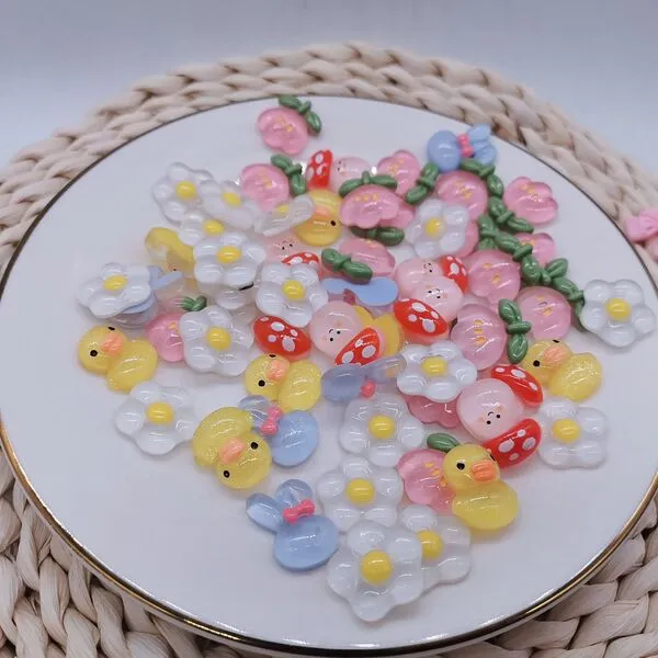 Breloques résine Sanrio pour ongles et coque de téléphone