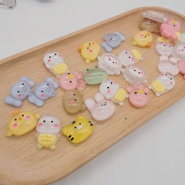 Breloques résine Sanrio pour ongles et coque de téléphone