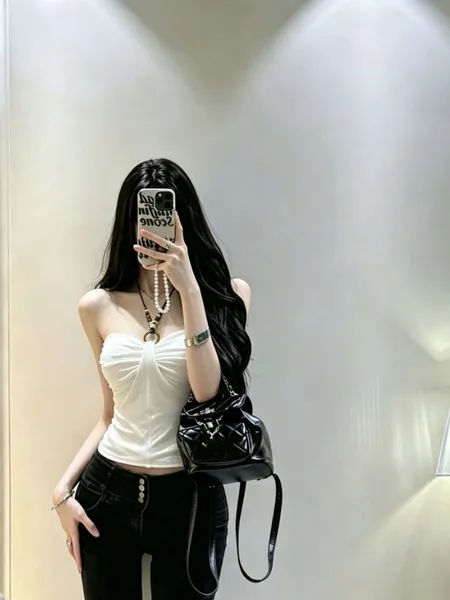 Débardeur femme col licou dos nu à perles avec coques intégrées