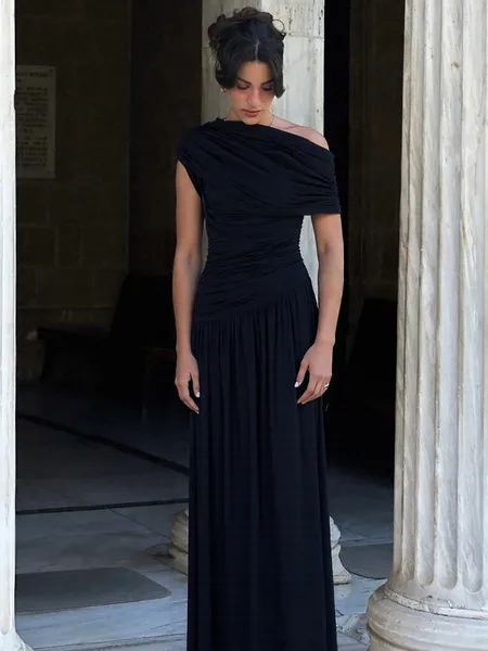 Robe de printemps sans manches à col oblique, plissée, irrégulière, unie