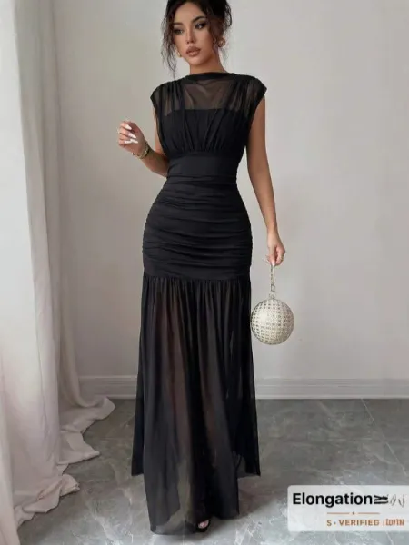 Robe longue en tulle cintrée à manches bouffantes pour femme