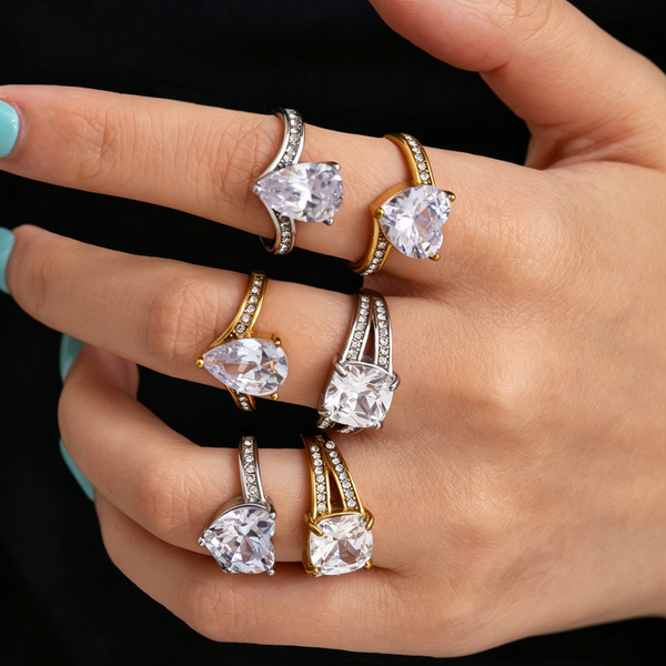 Bague femme en acier inoxydable cœur zircon empilable