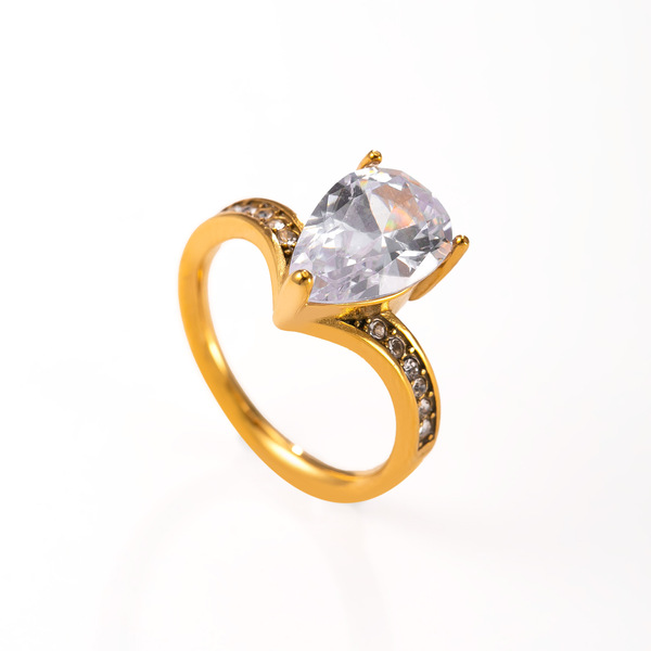 Bague femme en acier inoxydable cœur zircon empilable