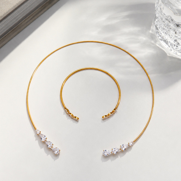Ensemble collier et bracelet en acier inoxydable avec zircon blanc