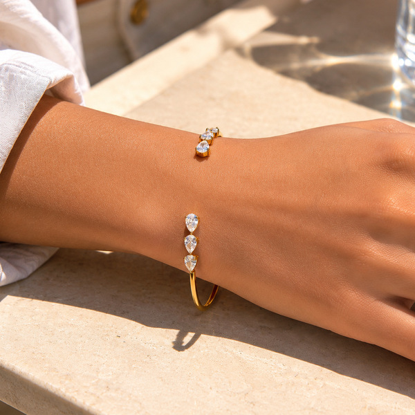 Ensemble collier et bracelet en acier inoxydable avec zircon blanc