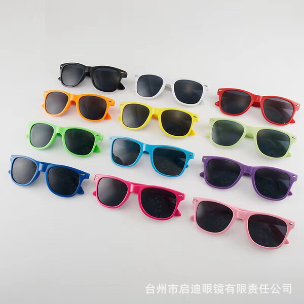 Lunettes de soleil rétro UV400 pour adulte, monture pleine, verres gris