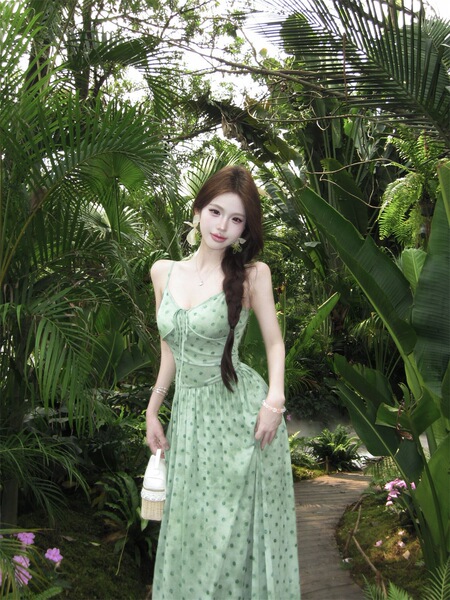 Robe d'été à pois sans manches, encolure U, jupe longue évasée